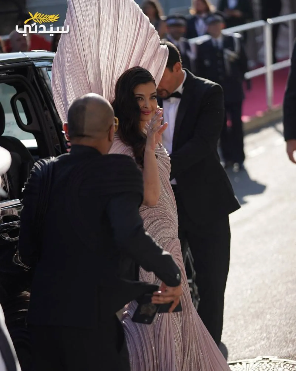 أشواريا راي على السجادة الحمراء - الصورة خاصة بسيدتي