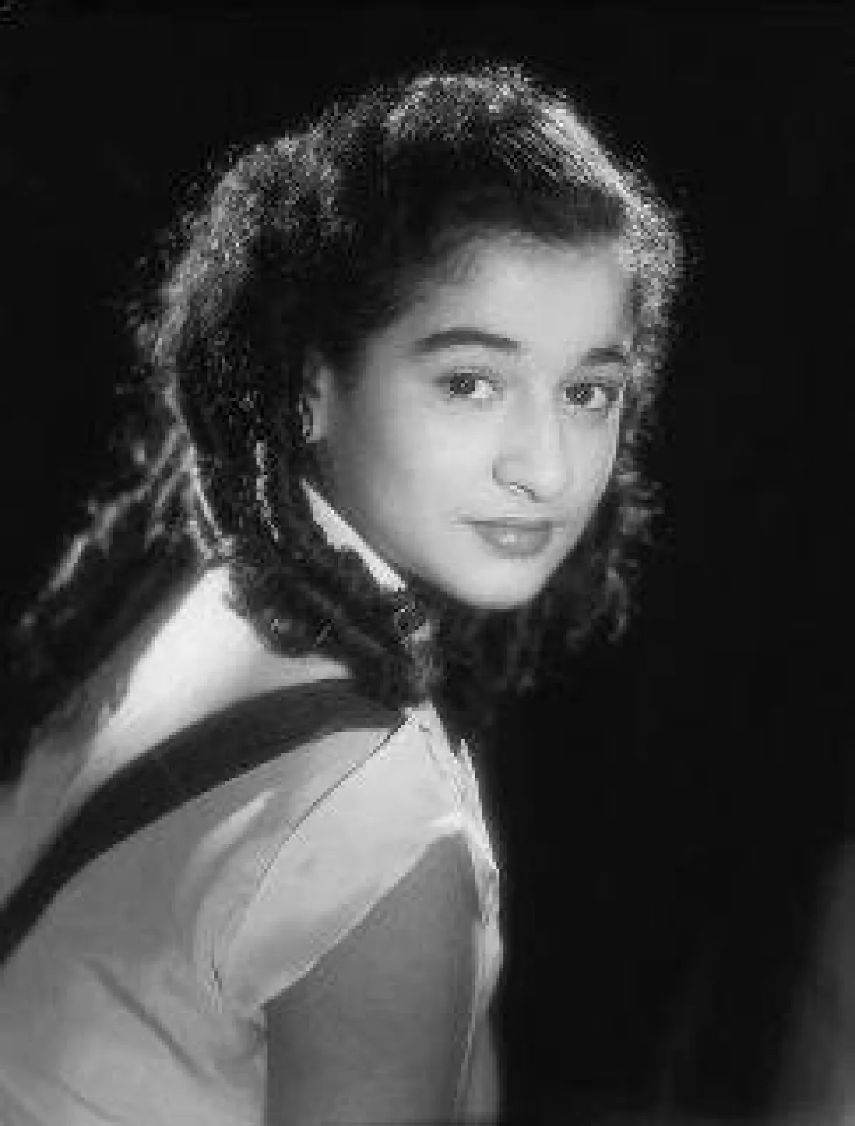 وردة وهي طفلة- الصورة من موقع التلفزيون الجزائري 