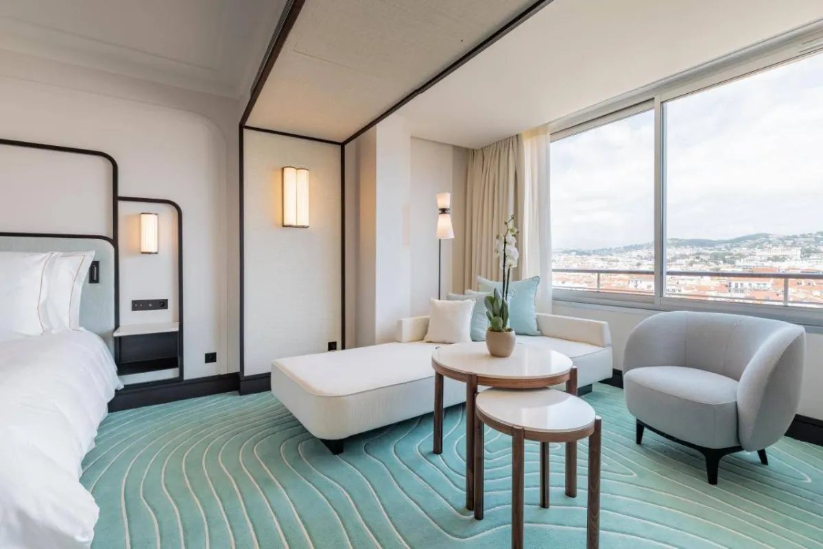 لو غراند هوتل كان