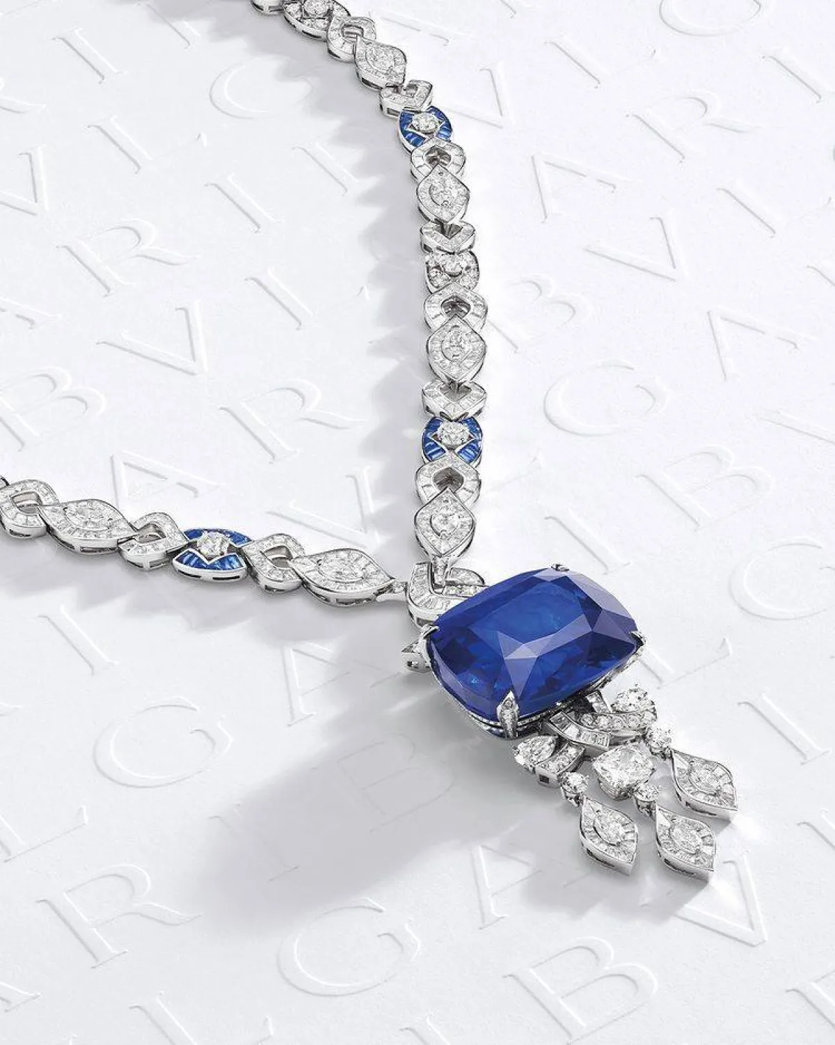 الصورة من الحساب الرسمي لدار بلغاري على انستغرام