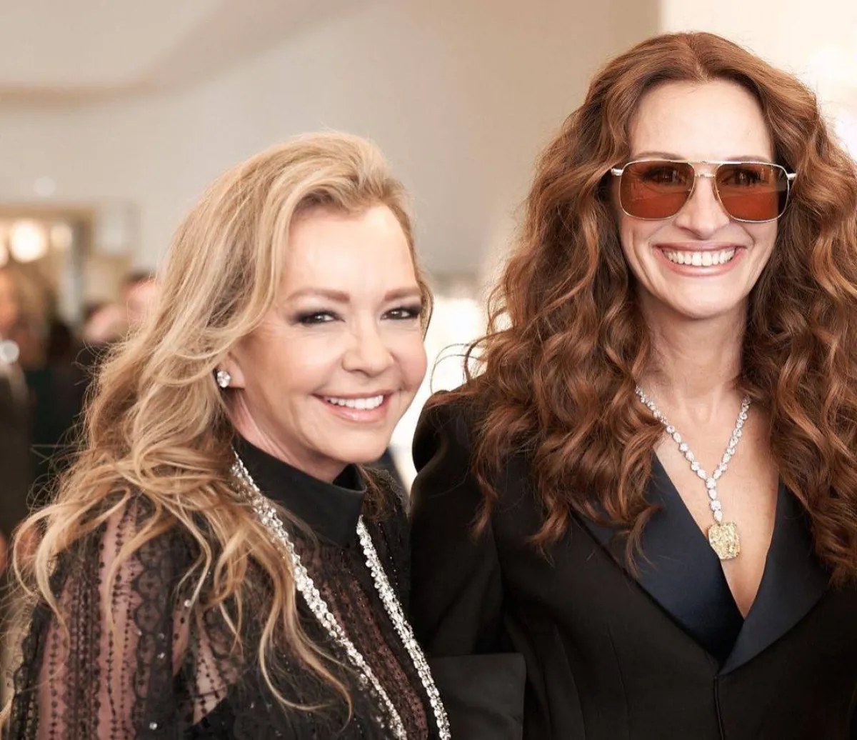 صورة من حساب مصممة العقد Caroline Scheufele على انستغرام