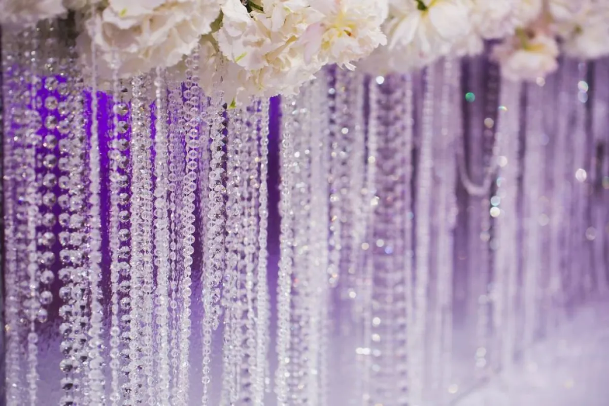 نموذج عن استخدام خيوط الكريستال في تزيين العرس