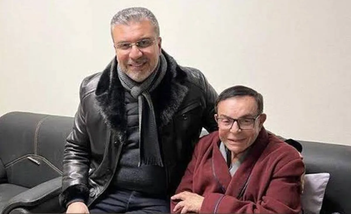 عمرو الليثي والراحل سمير صبري - صورة من حساب عمرو على فيس بوك