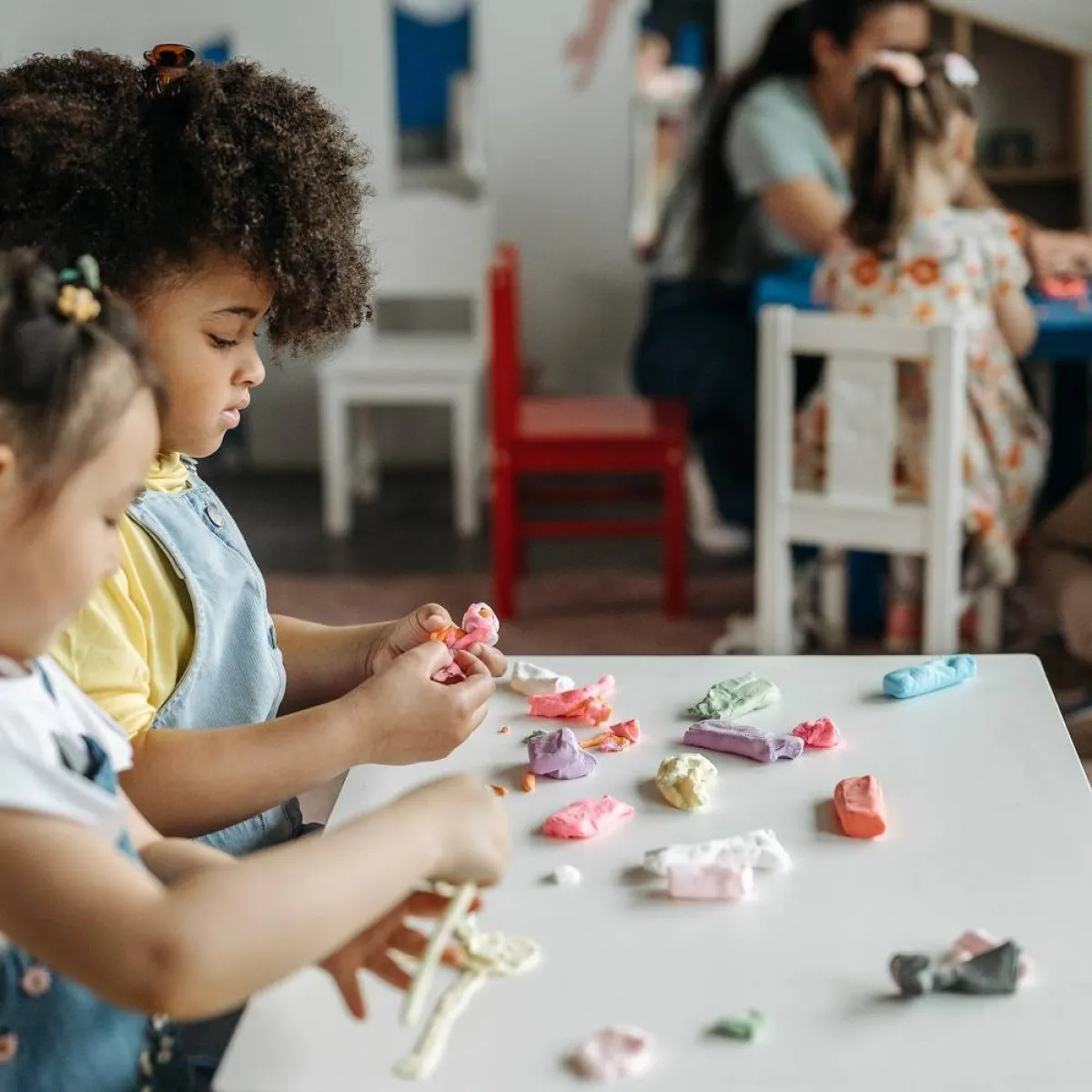 صورة لأم وأطفالها