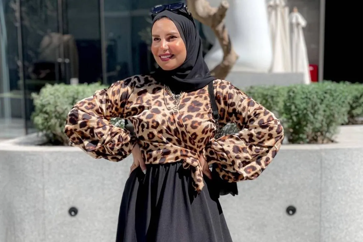 مدوّنة الموضة المصرية هدوة بأزياء بطبعات الحيوانات