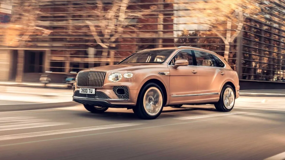بنتلي تطلق Bentayga بقاعدة عجلات أطول