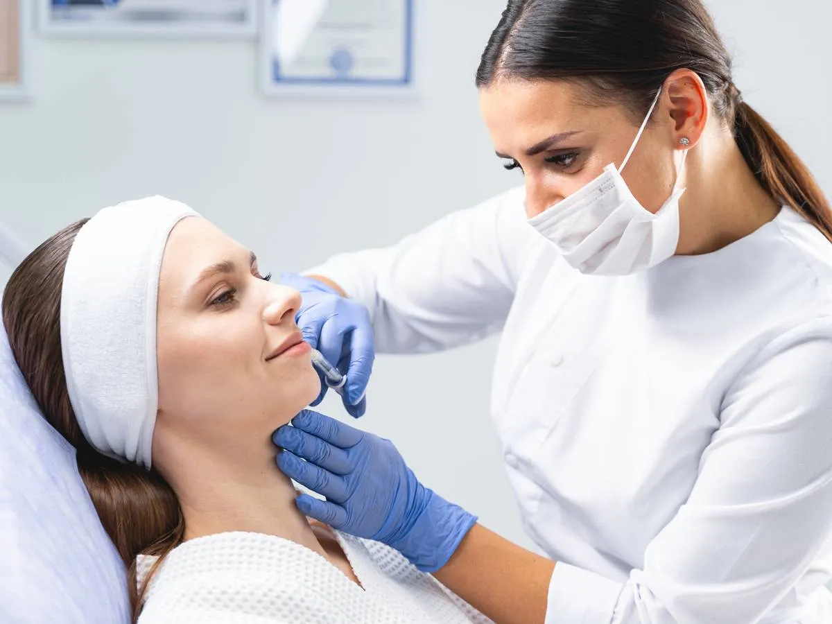 تقنيات تجميلية لشد البشرة