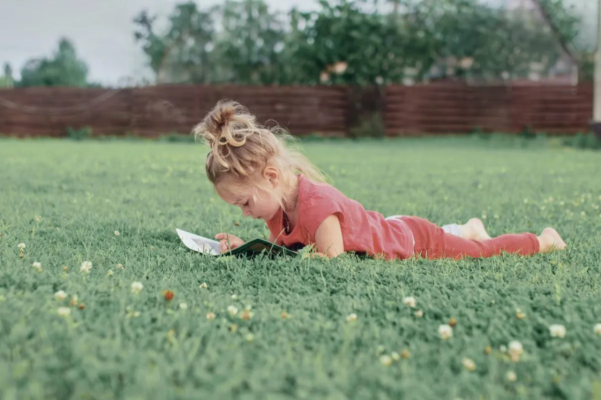 صورة لفتاة صغيرة