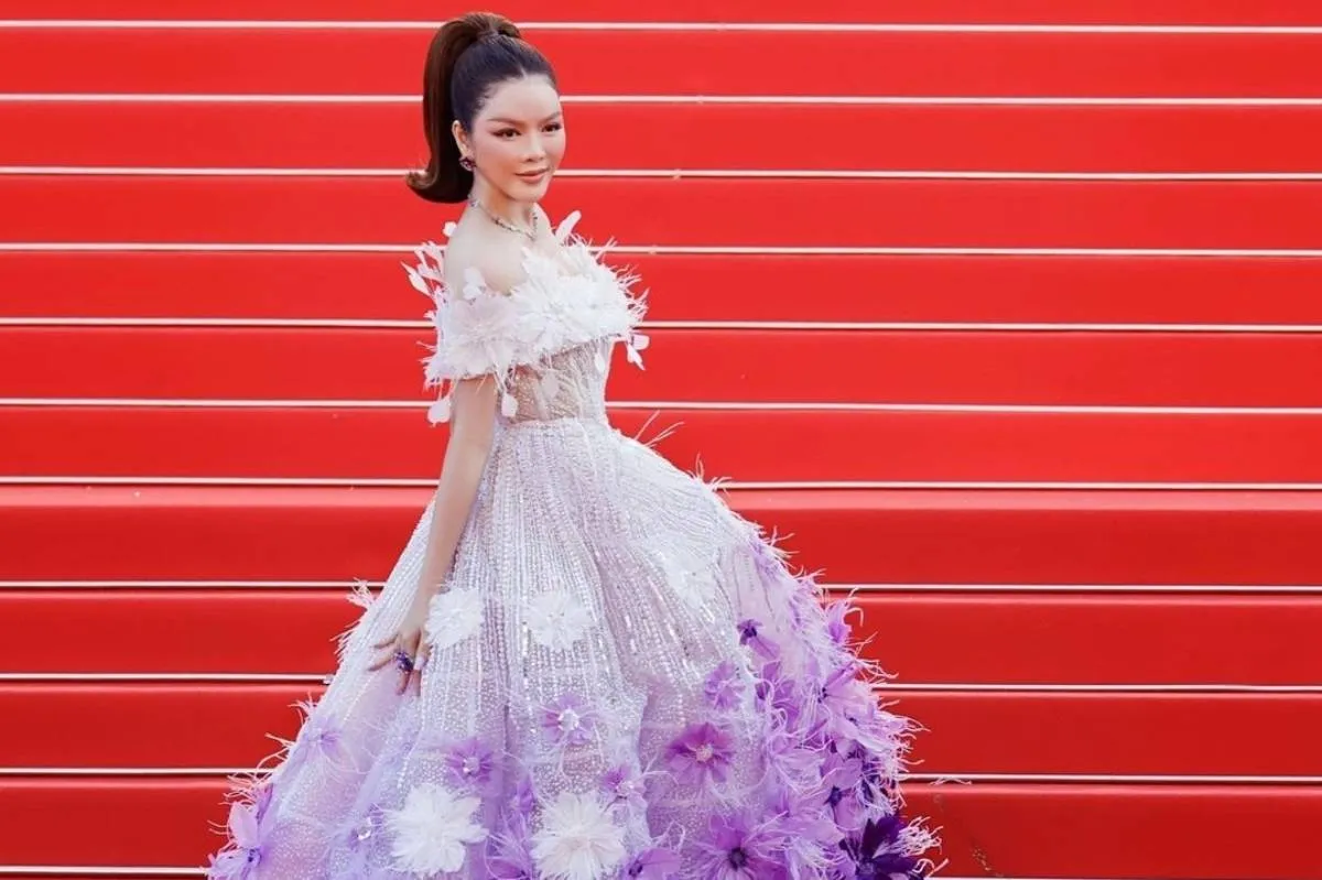 نجمات كان باللون البنفسجي- الصورة من حساب النجمة على إنستغرام