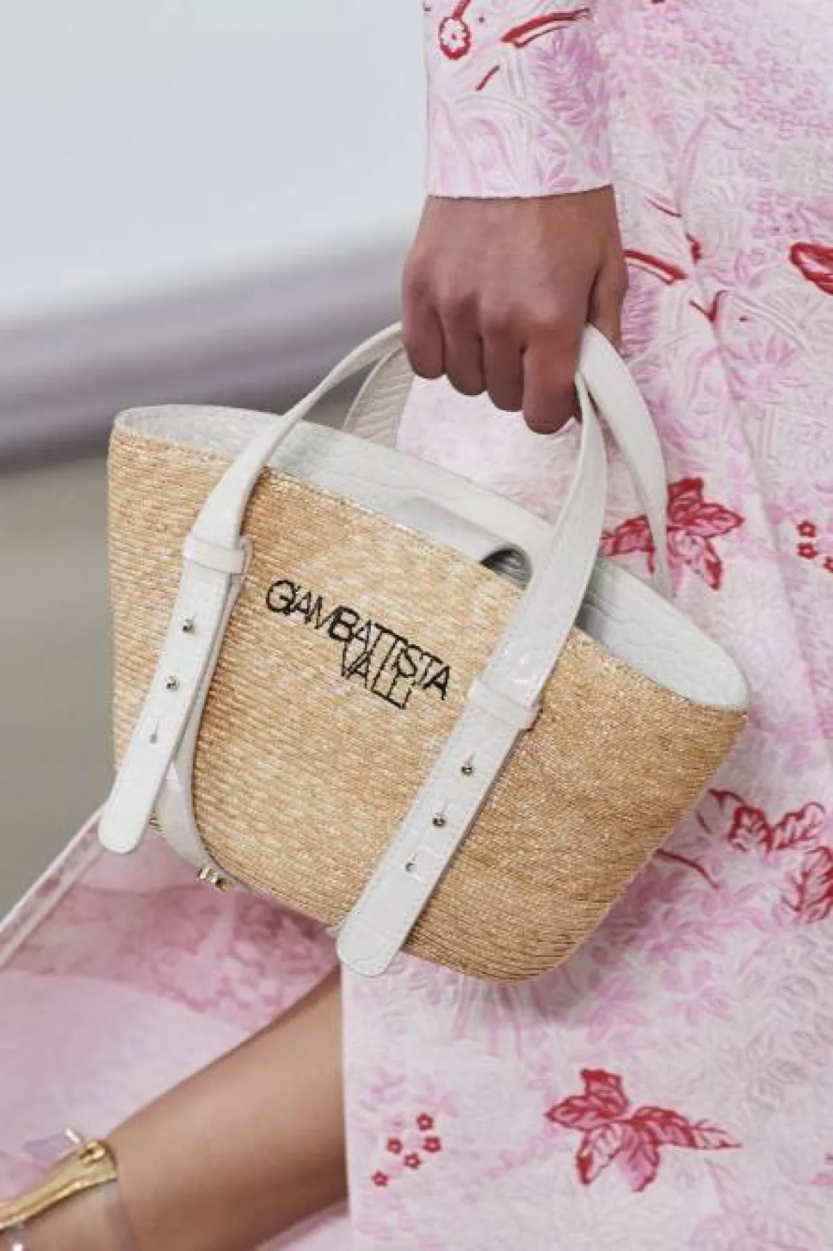 موديلات حقائب قشّ