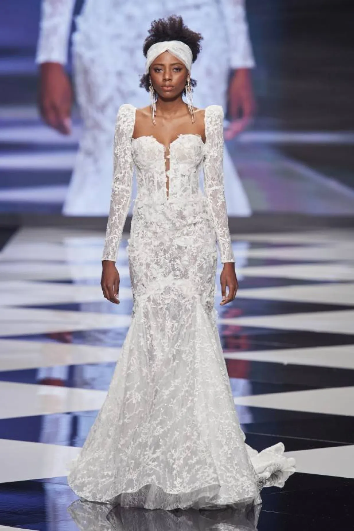 فساتين زفاف بقصّة حورية البحر