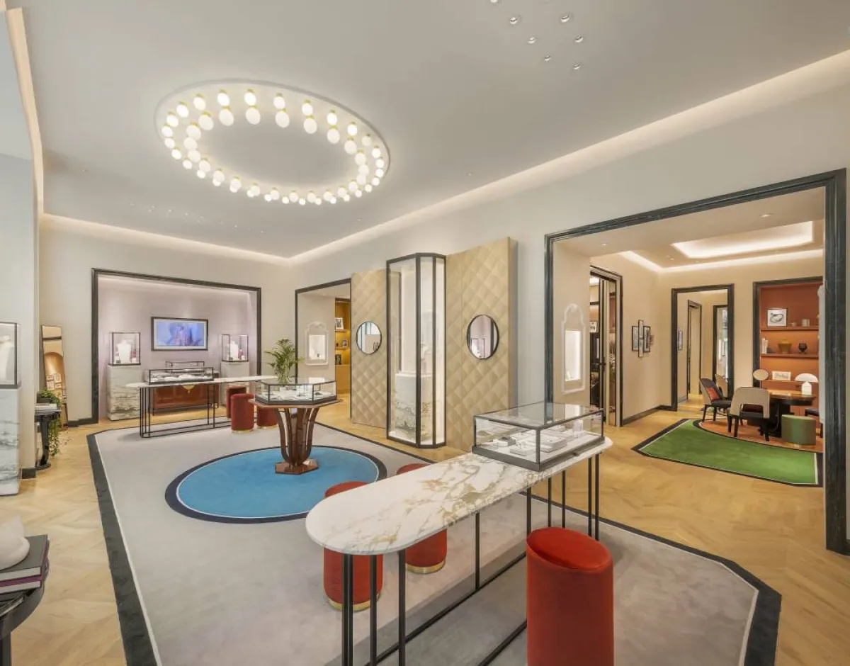 دار المجوهرات الراقية الأكثر أناقة "بوشرون" تفتتح متجراً مستقلاًّ جديداً في دبي مول 