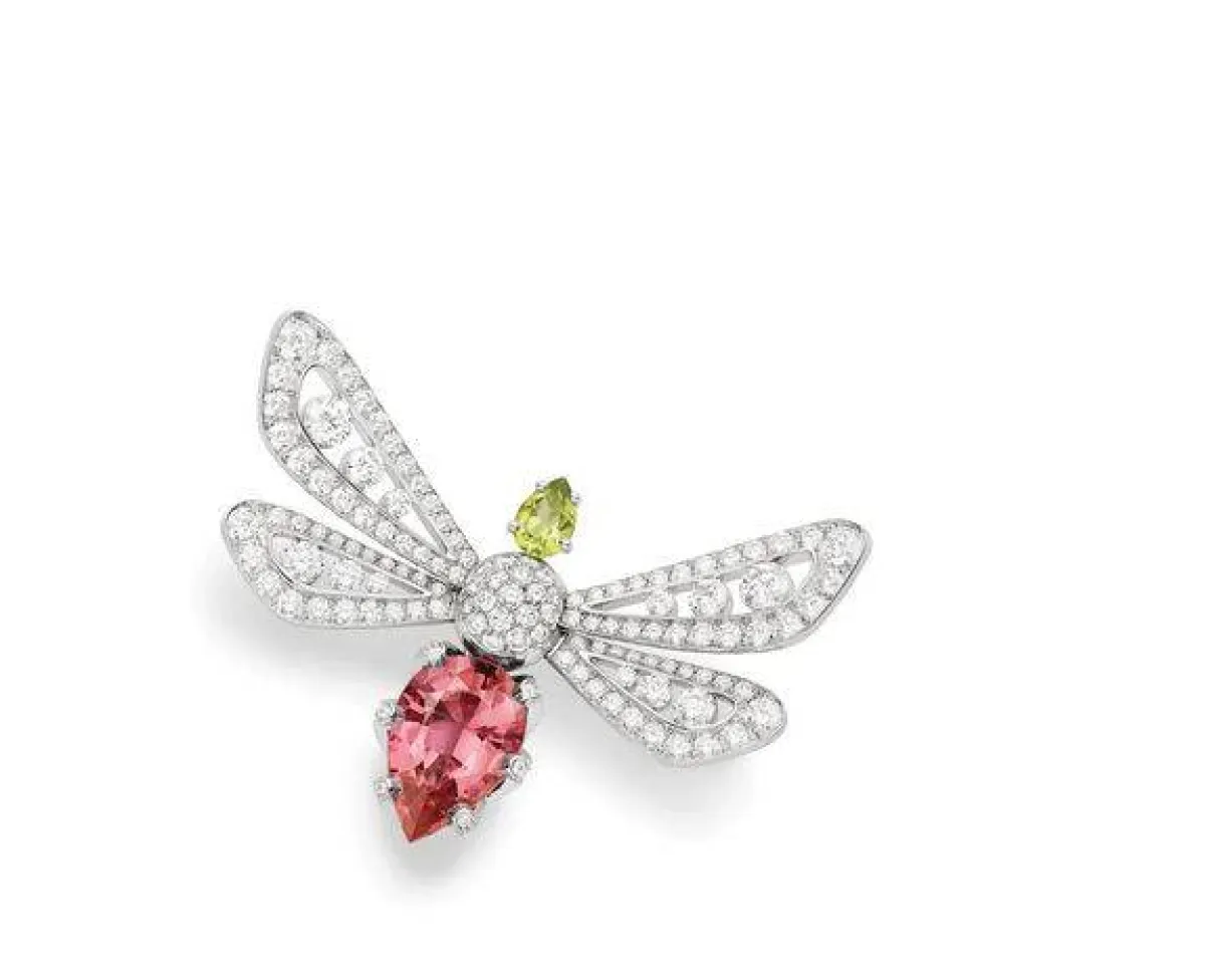 بروش مستوحى من الفراشة من شوميه Chaumet