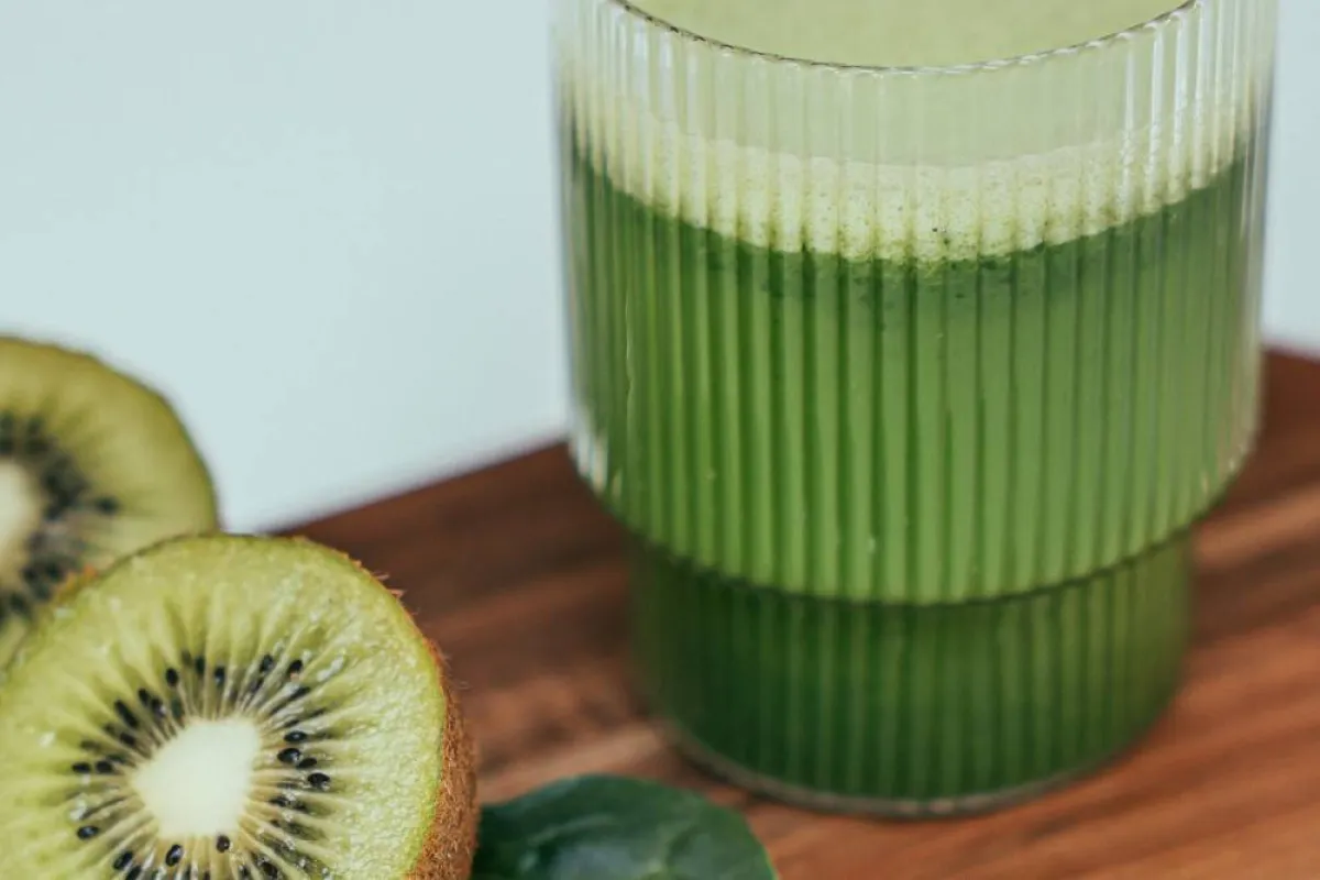 فوائد مذهلة لعصير الكيوي، للنساء