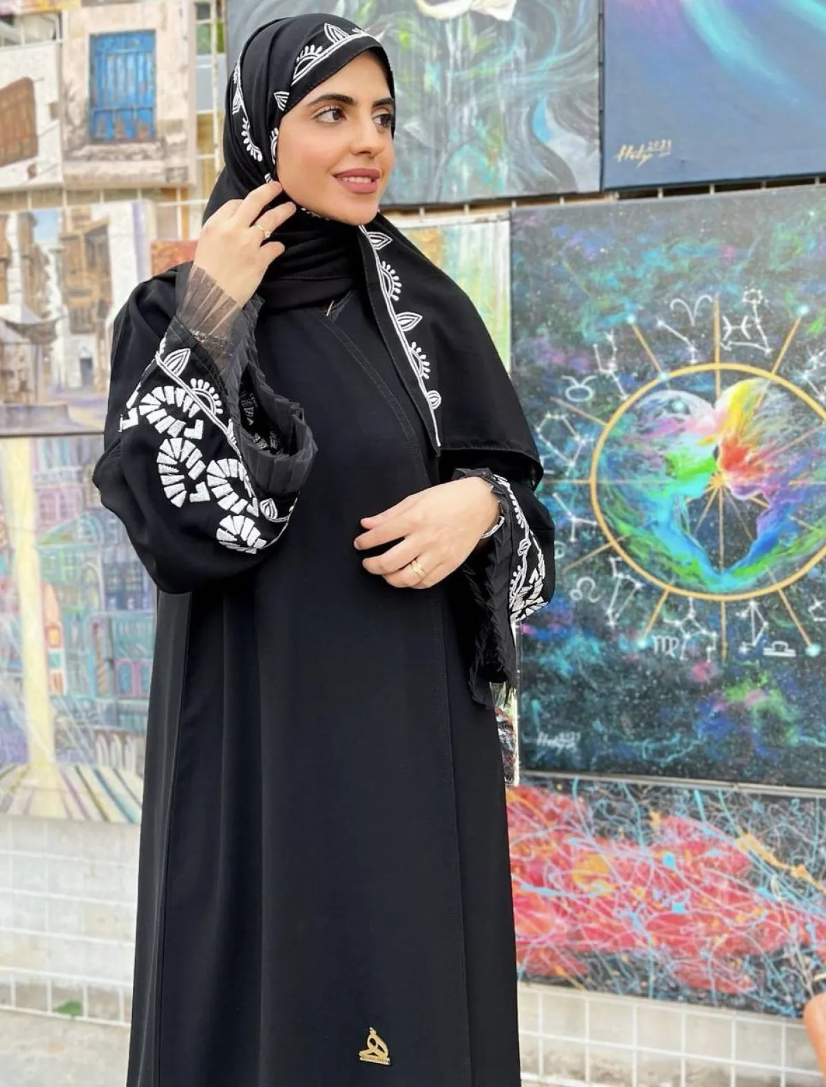 عباية حيادية الالوان