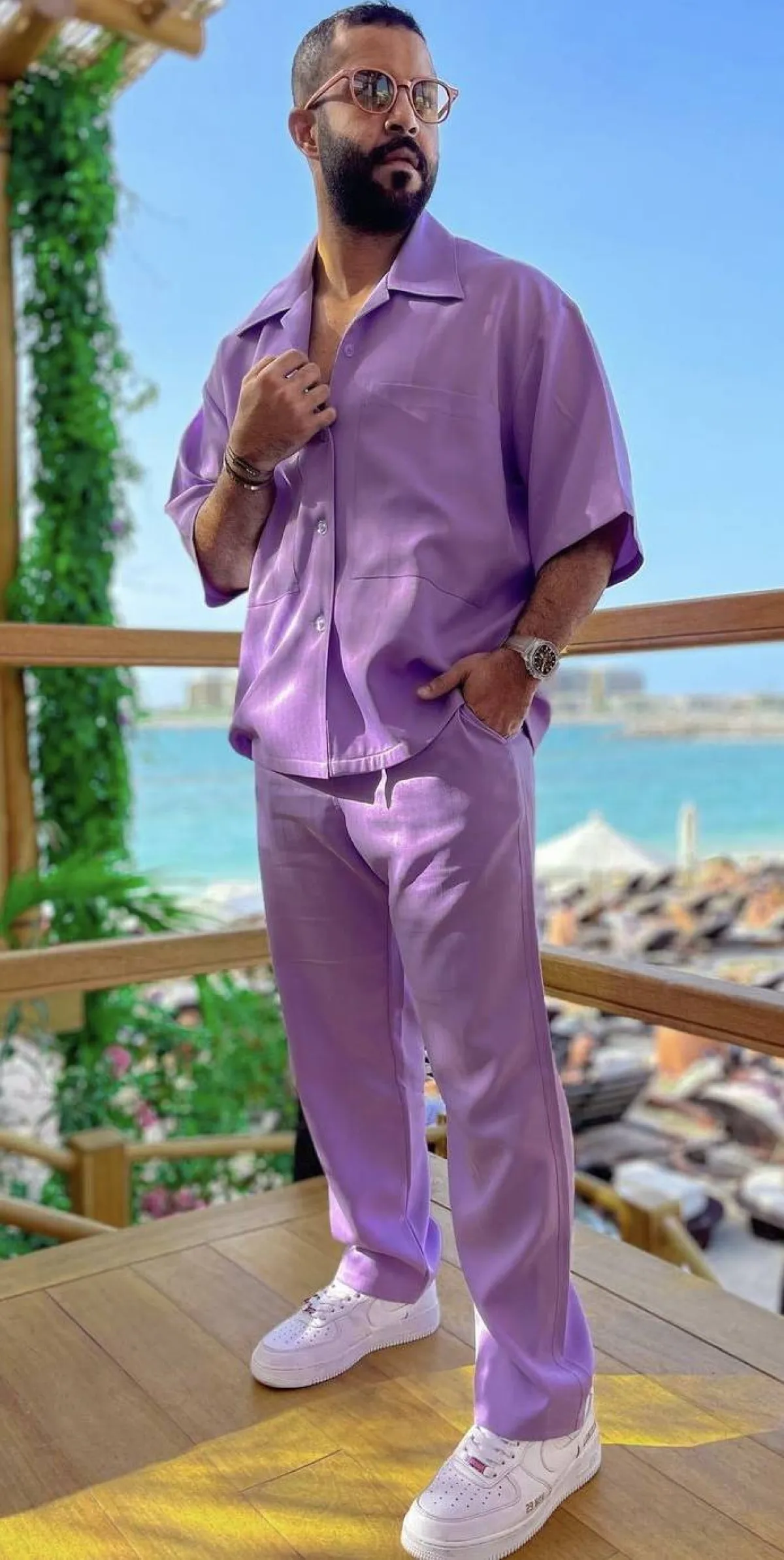 بدلة فضفاضة