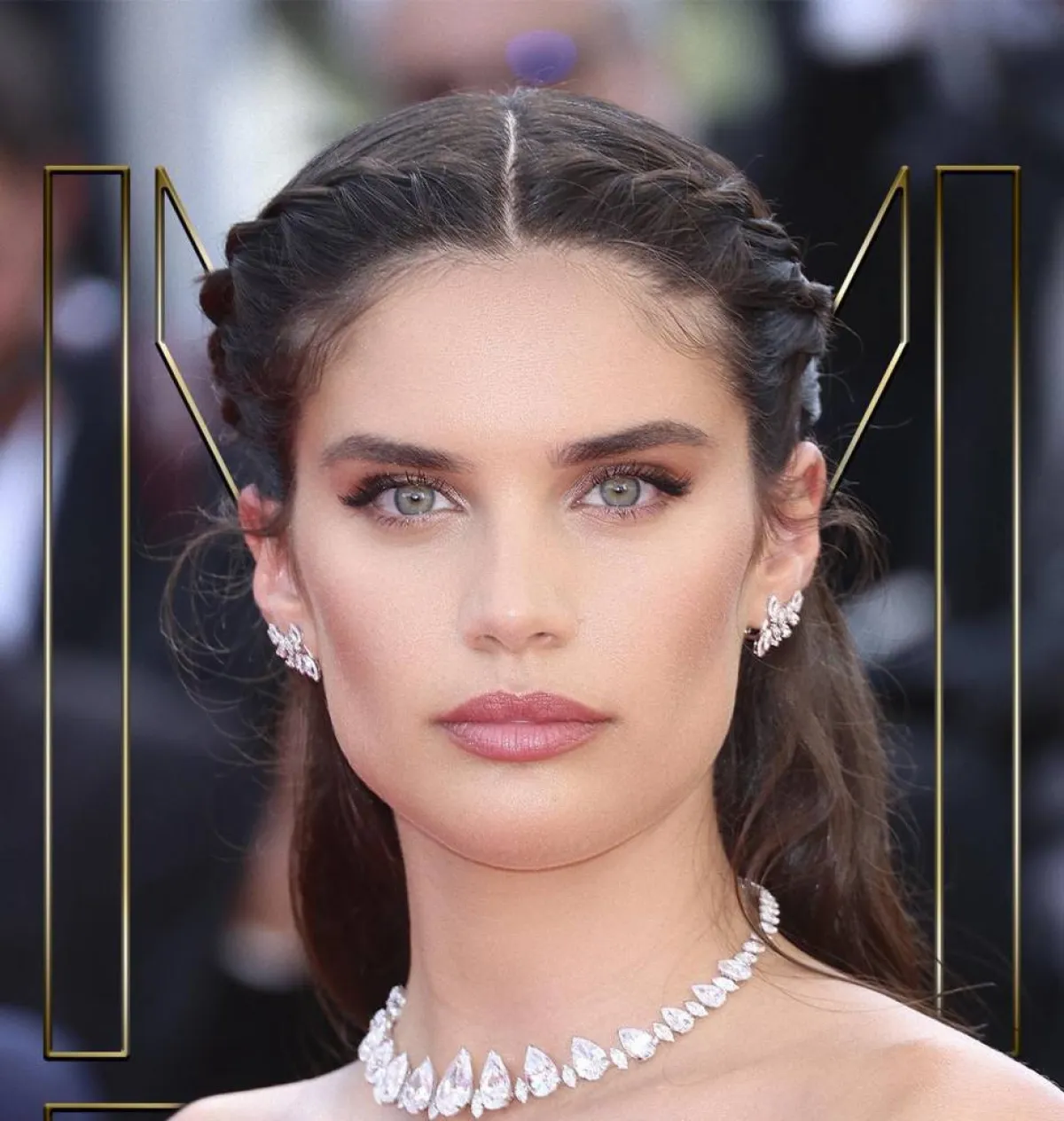 مكياج عارضات الأزياء في مهرجان كان 75