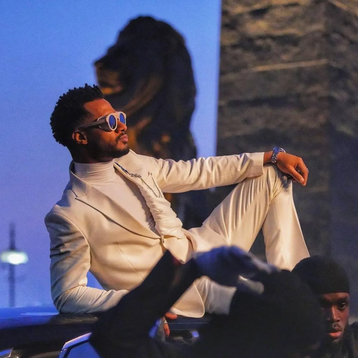 محمد رمضان في كواليس تصوير كليب " بلالين"- صورة من صفحته الرسمية على " انستغرام"