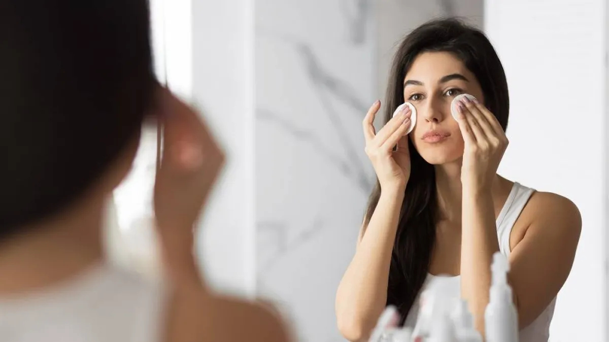 إزالة المكياج