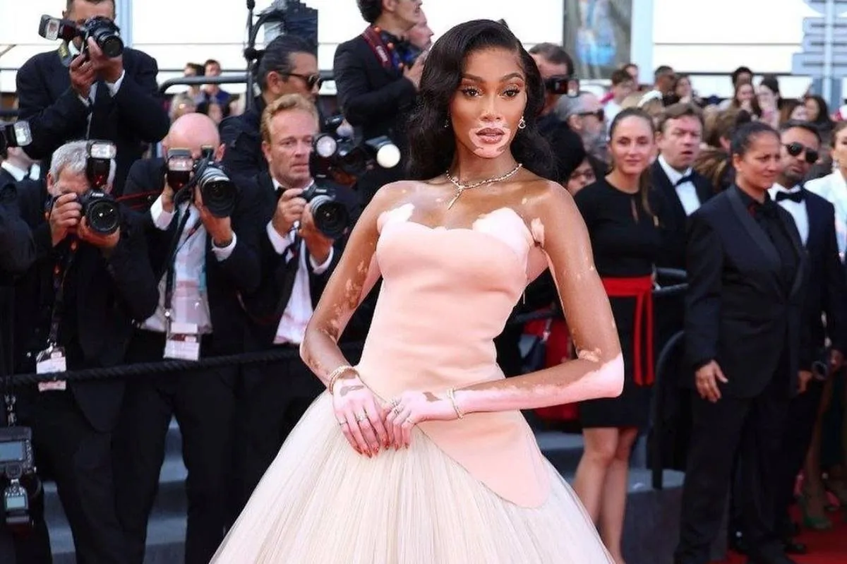 إطلالات عارضات الأزياء في مهرجان كان- الصورة من حساب ويني هارلو على إنستغرام