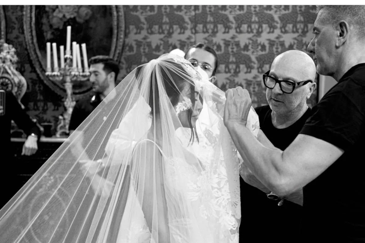 كورتني كارداشيان بفستان الزفاف