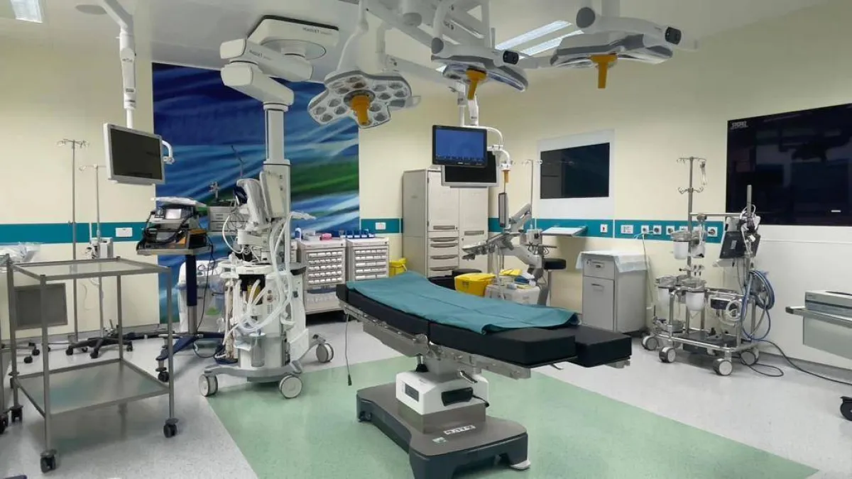 إجراء أول عملية قلب مفتوح بمركز القلب بمستشفى الملك فهد بالباحة.