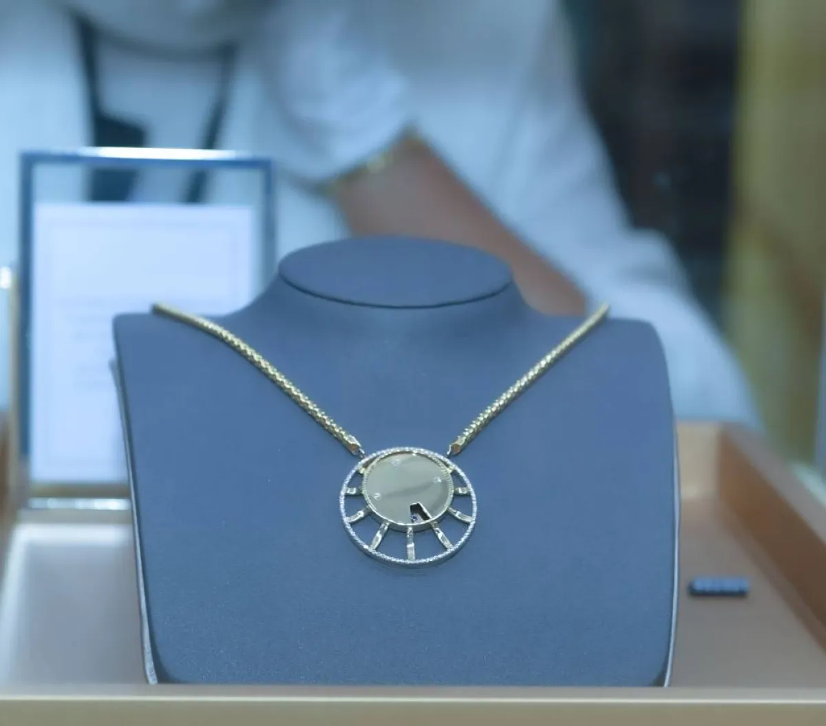 saudi move من تصميم عبير السعيد