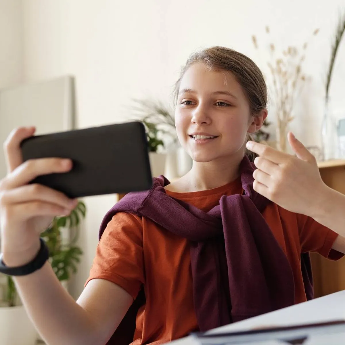 صورة لمراهقة