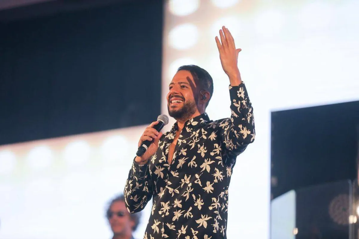 حفل محمد حماقي في الكويت - صورة من صفحته الرسمية على   " انستغرام "