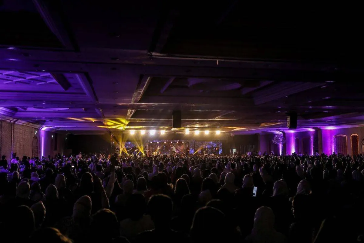 حفل محمد حماقي في الكويت - صورة من صفحته الرسمية على   " انستغرام "