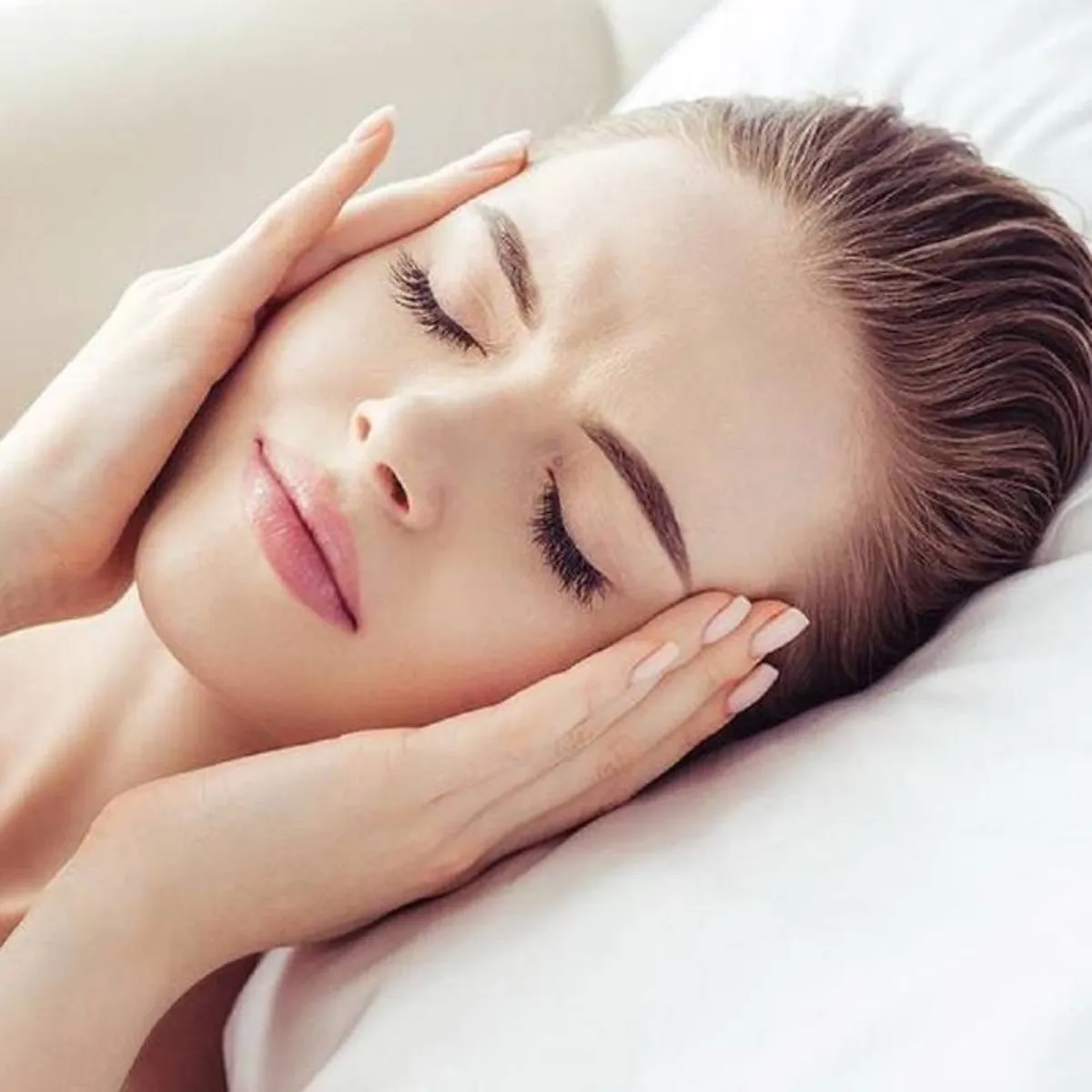 صورة لامرأة