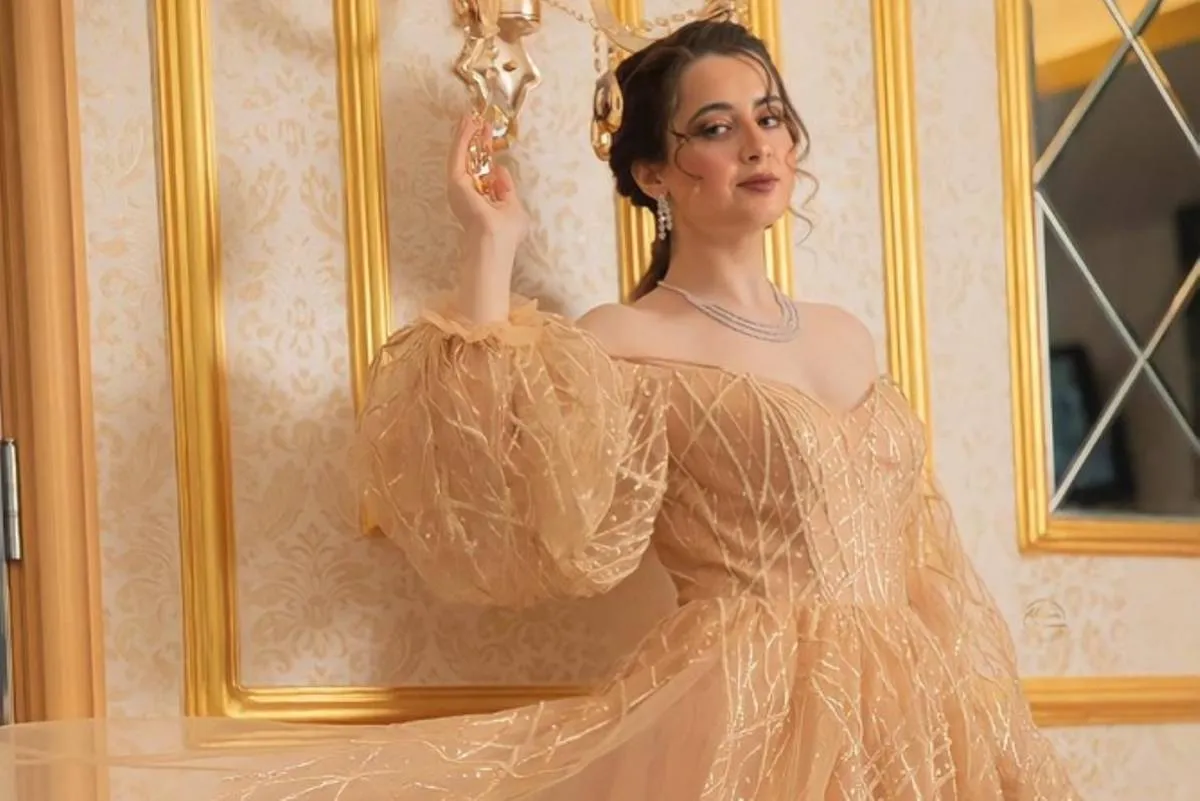 تصاميم سارا العنقري