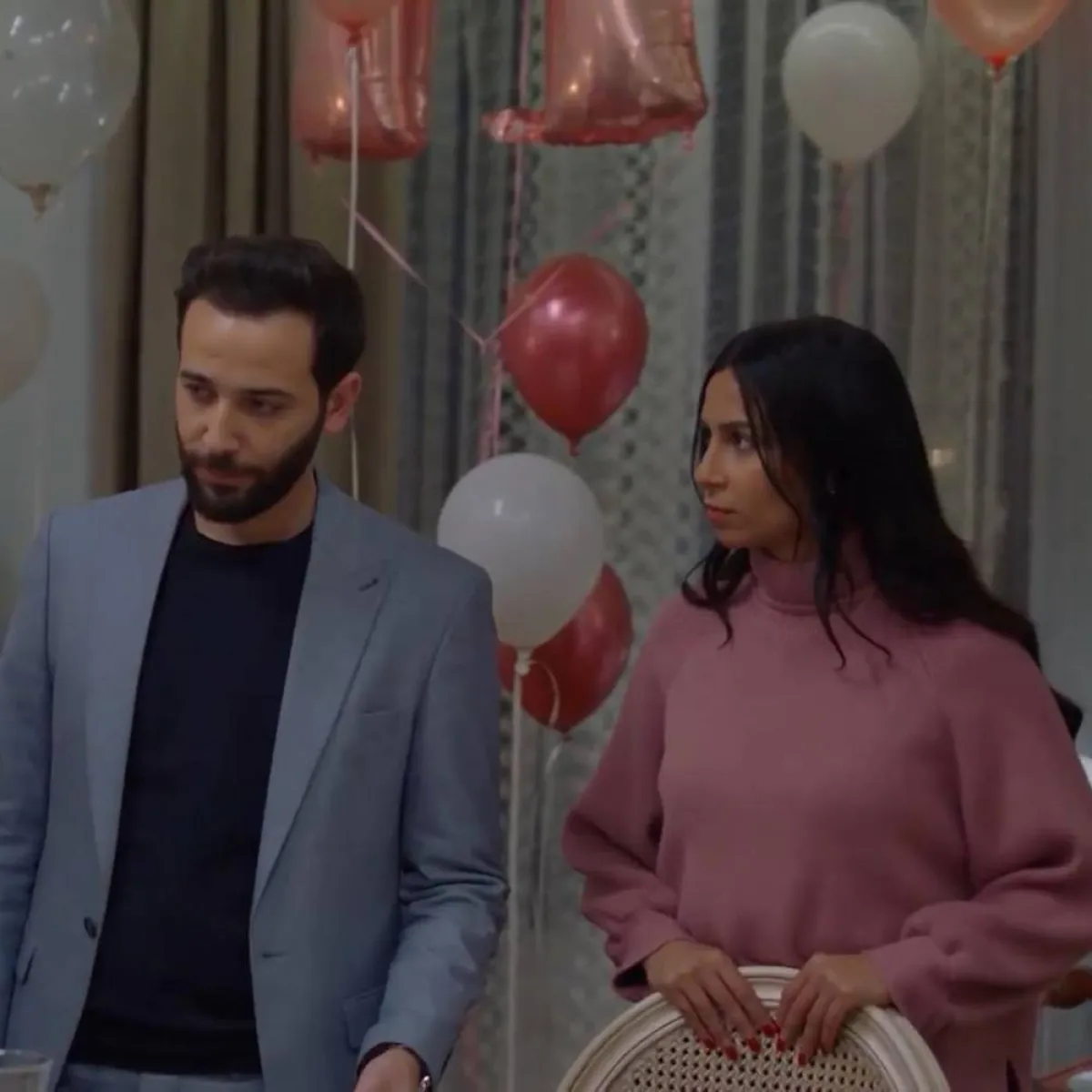 هنا جاد وكريم قاسم من كواليس "يوتيرن" - صورة من صفحتها الرسمية على " انستغرام"