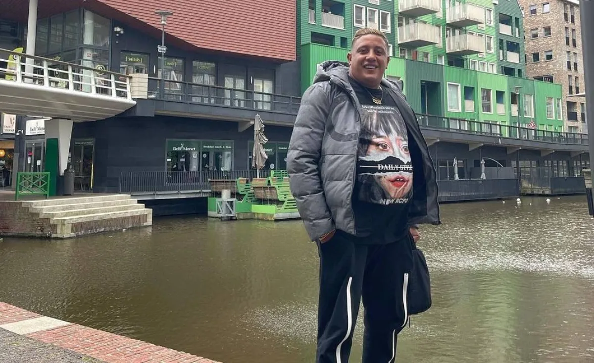 حمو بيكا صورة - من صفحته الرسمية على " فيسبوك"