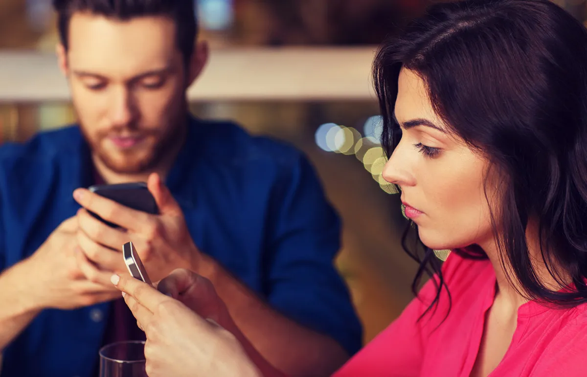 أسباب البرود العاطفي خلال فترة الخطوبة