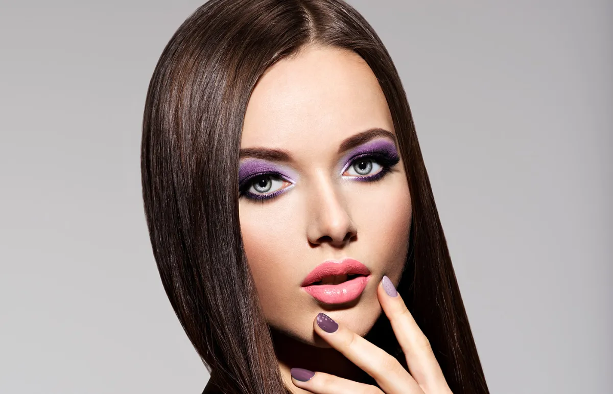 أساليب مكياج عيون بنفسجي خيارك الأجمل في صيف 2022