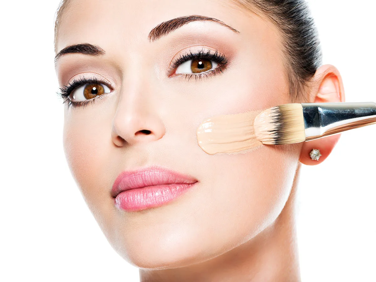 كريم الأساس مستحضر المكياج الأكثر شهرة