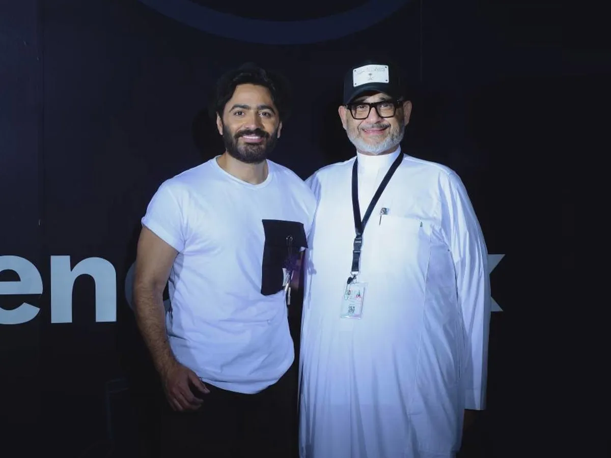 زكي حسنين الرئيس التنفيذي لبنش مارك وتامر حسني - الصورة من المركز الإعلامي لبنش مارك