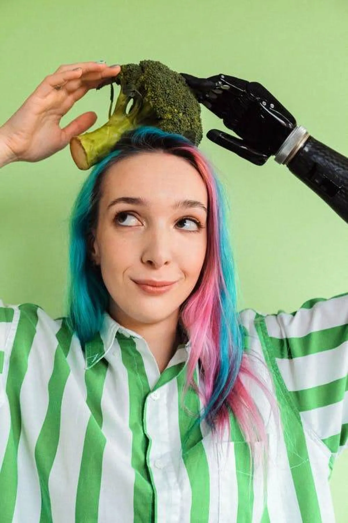 يحتوي زيت بذور البروكلي على تركيبة فريدة من الأحماض الدهنية تشبه السيليكون الموجود في الشامبو