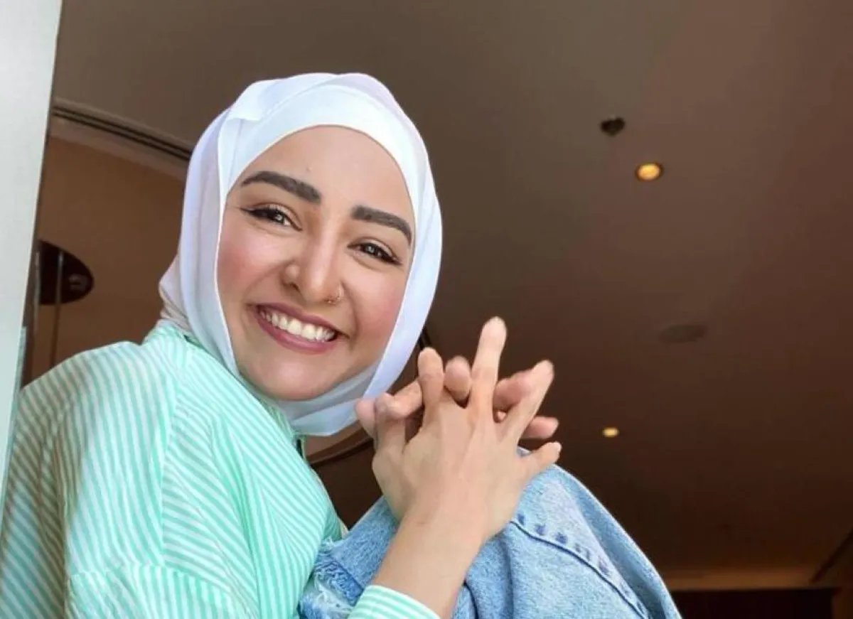 هلا رشدي - الصورة من حسابها على فيسبوك