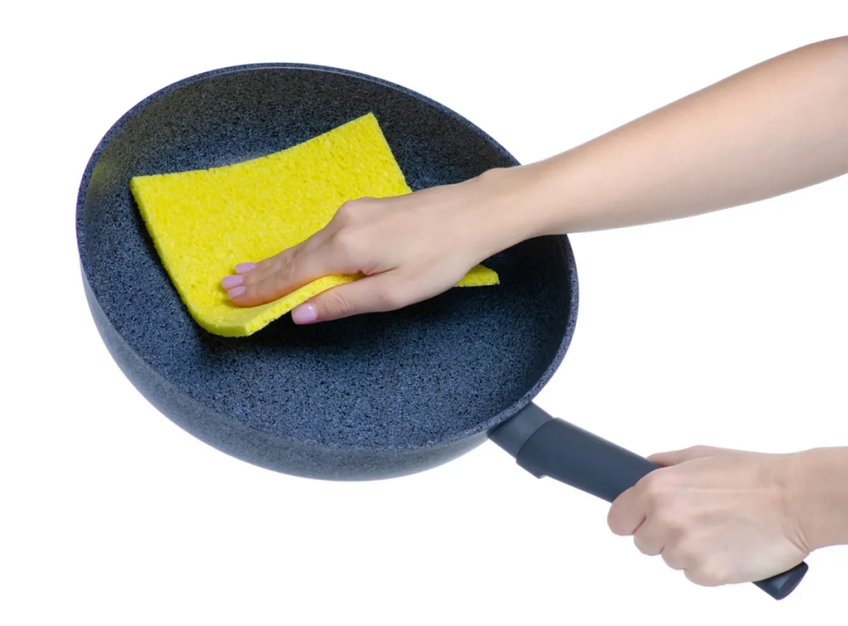 الكاتشب يستخدم في العناية بأواني الطهي