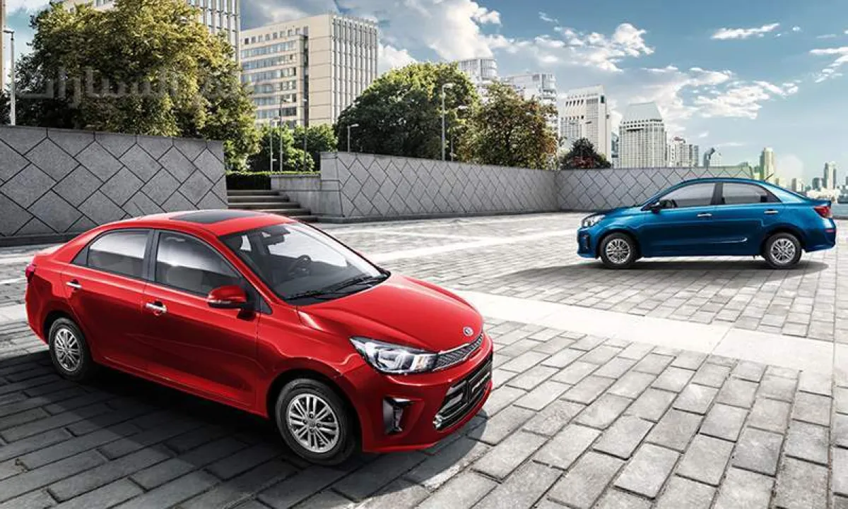 سيارات سيدان صغيرة واقتصادية