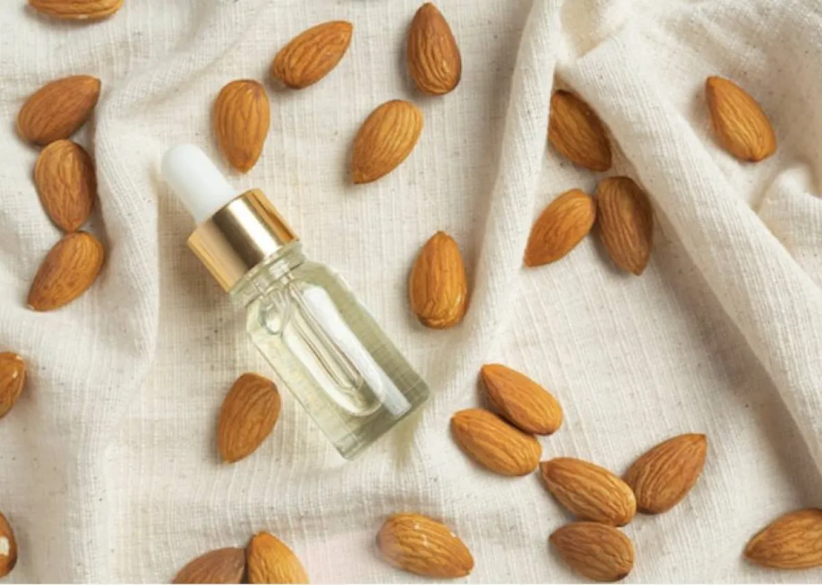 ماسك زيت اللوز والفراولة