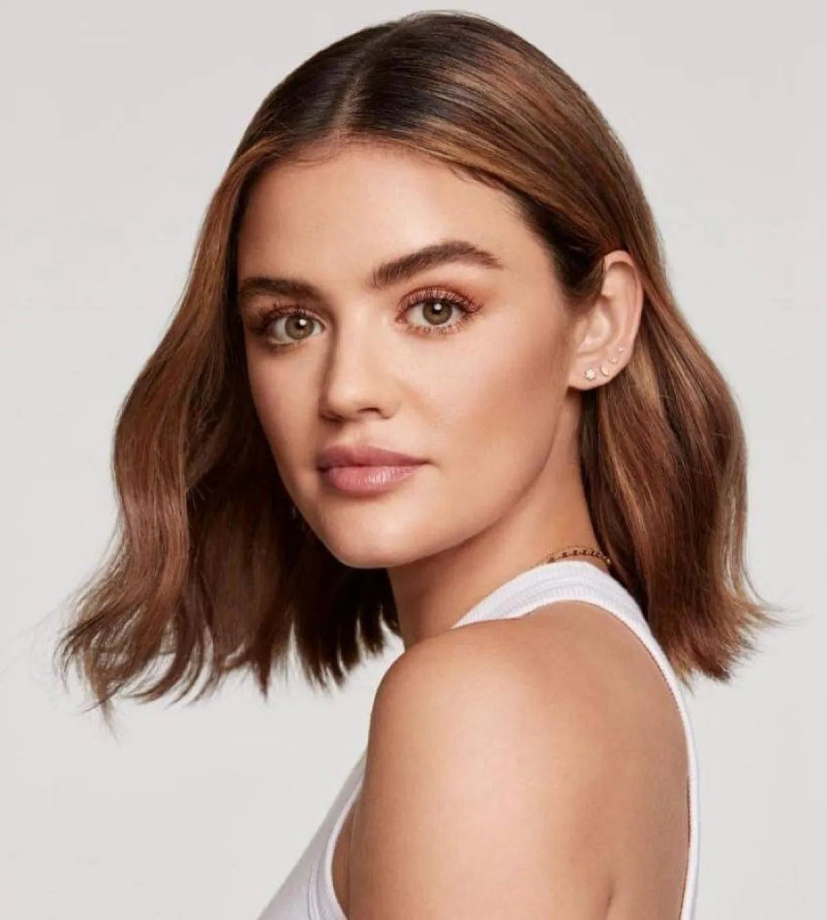 تسريحات شعر لوسي هيل