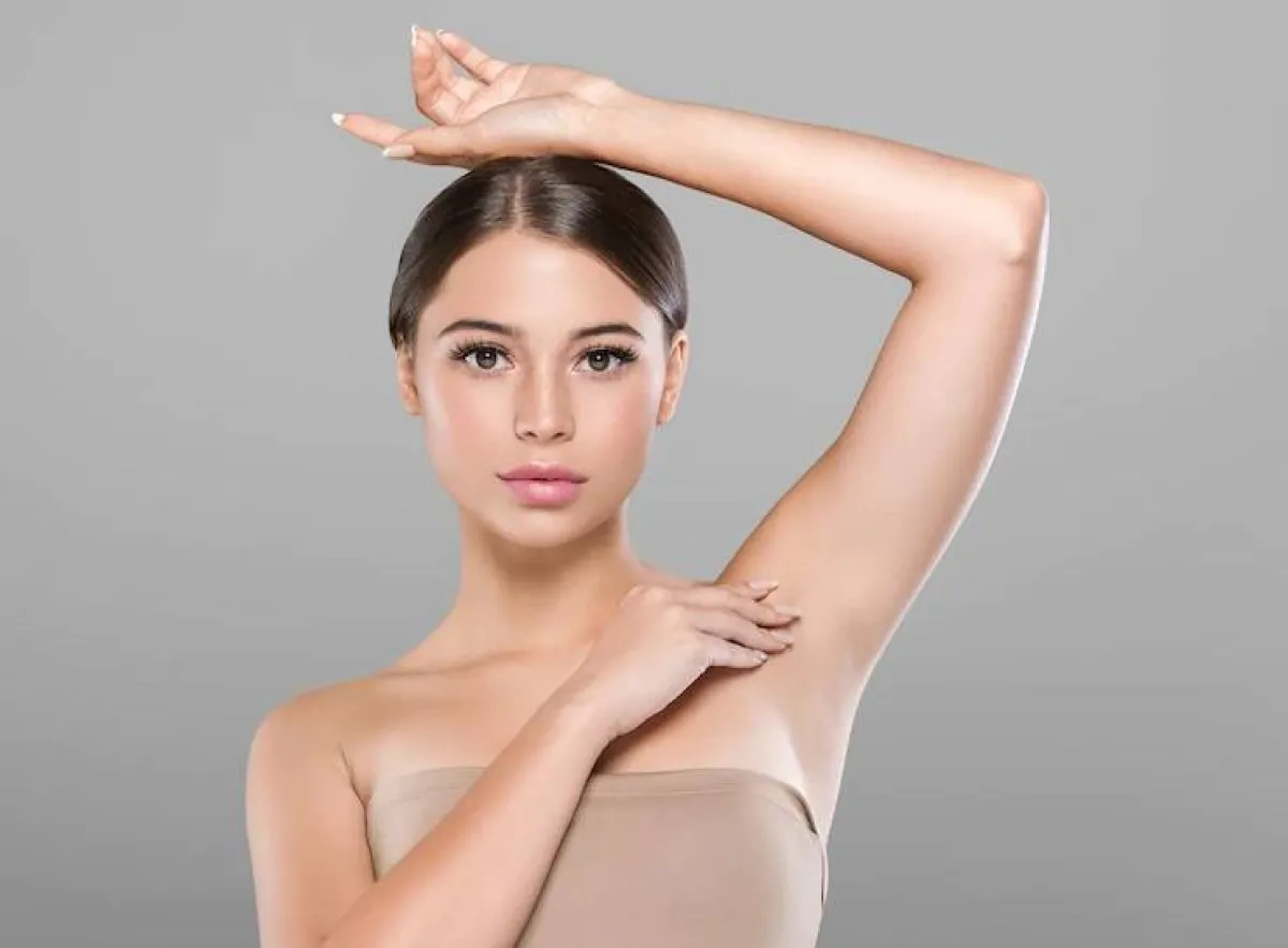 يمكن استخدام الشمع في إزالة الشعر الوبري