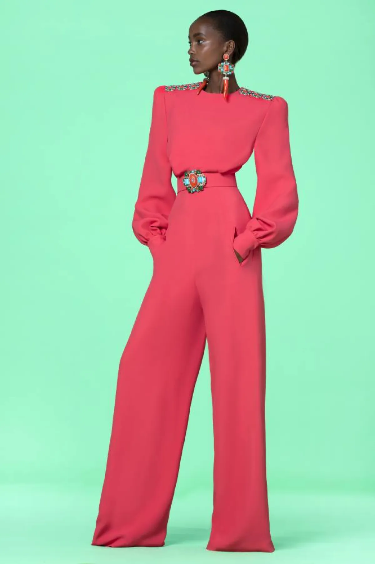 جمبسوت باللون الوردي من أندروا جين Andrew GN 