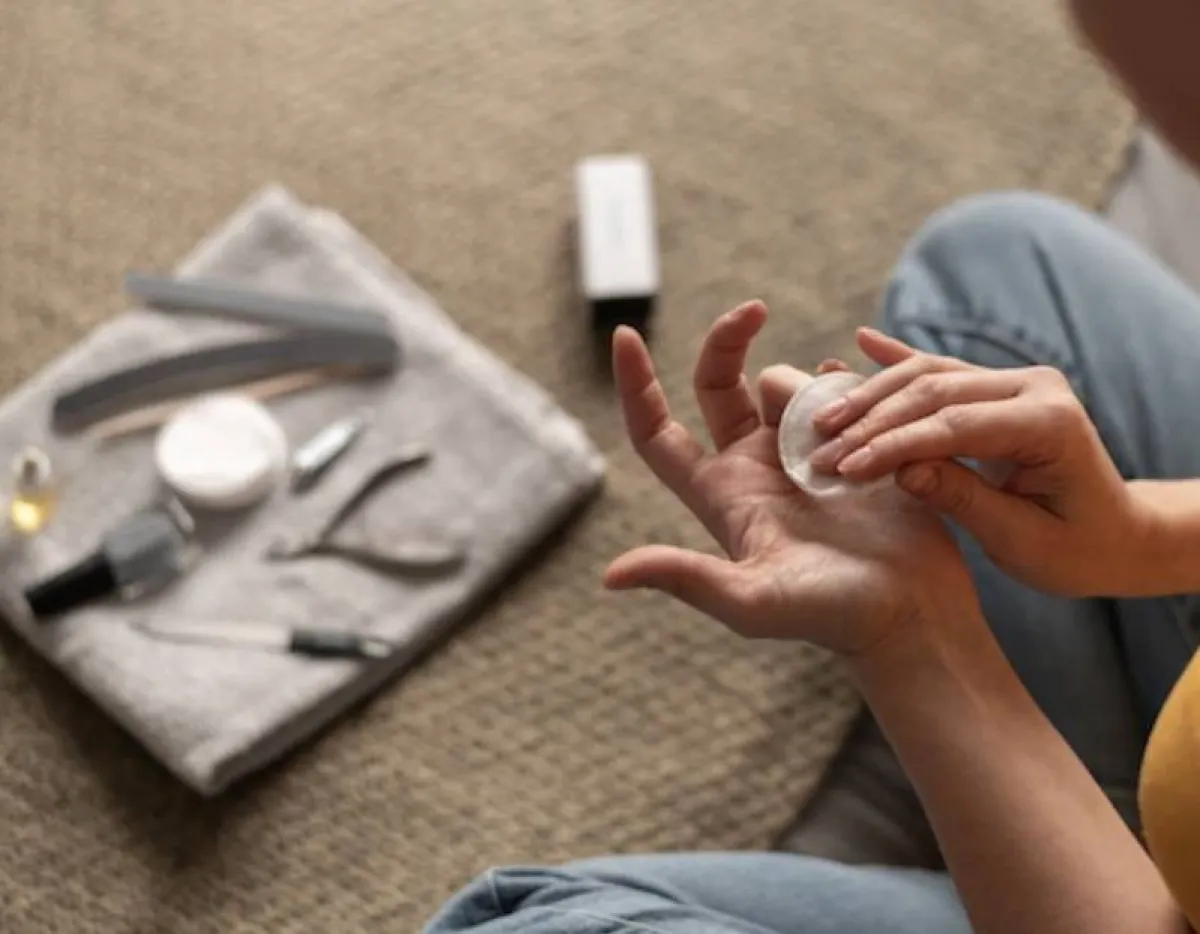 مناديل ازالة المناكير