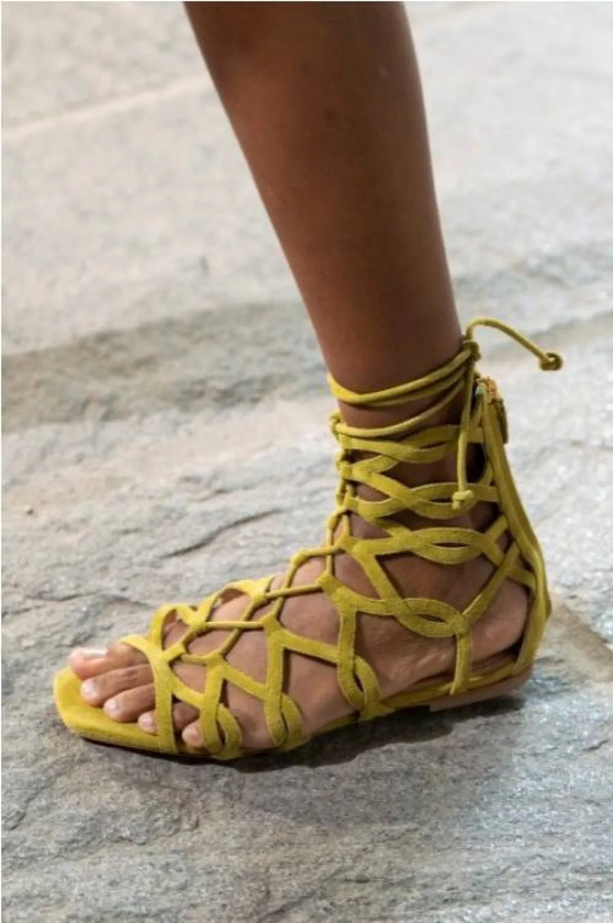 صندل بكعب مريح من ألبيرتا فيريتي  Alberta Ferretti