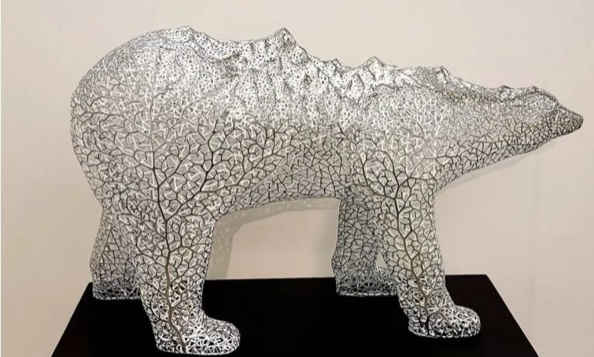 منحوتات بفروع معدنية و طلاء الفولاذ المقاوم للصدأ  