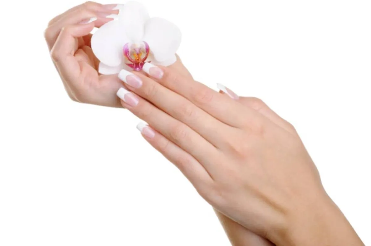 فيتامين E للاظافر